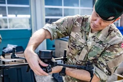Данія відправляє військових в Україну вчится дроновій війні