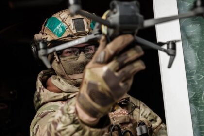 Міноборони сертифікувало першу приватну школу дроноводів