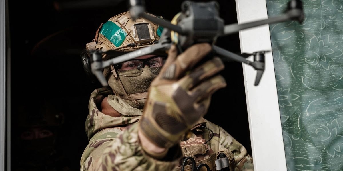 Міноборони сертифікувало першу приватну школу дроноводів
