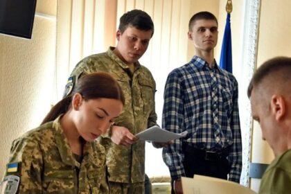 Кабмін доручив перевірити все бронювання та анулювати необгрунтовані відстрочки від мобілізації