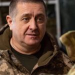 Зеленський нагородив начальника Генштабу Хрестом бойових заслуг