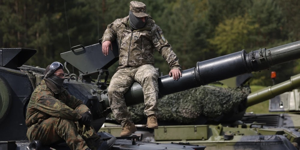 Міноборони закуповує все менше зброї через посередників