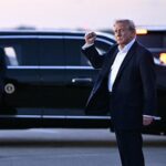 Трамп звільнив від мит смартфони та комп'ютери