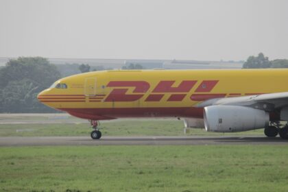 DHL призупинить доставку США посилок ціною від $800 для приватних осіб