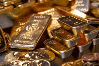 Золото вперше в історії подолало рубіж у $3500
