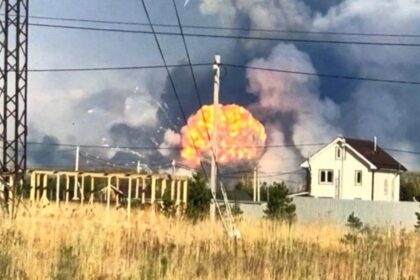 У Москві назвали "причину" вибухів на 51 арсеналі