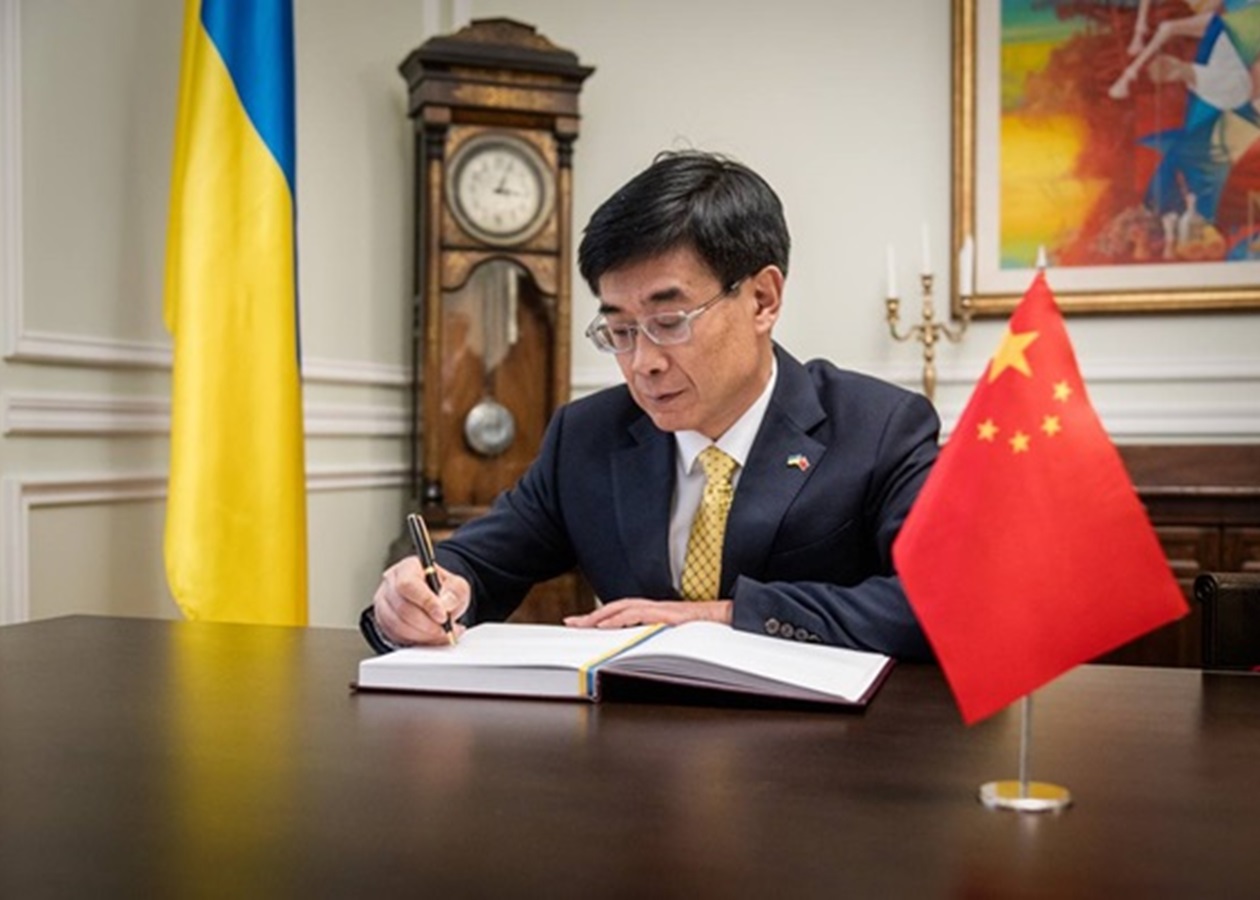 Послу Китаю передали докази військової допомоги Пекіна Росії