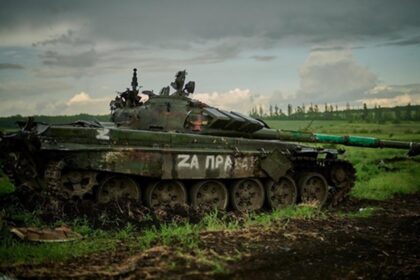 РФ втратила 1000 танків з початку року - Сирський
