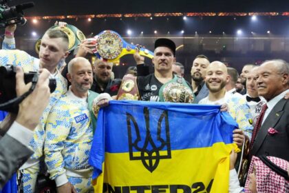 Відомий тренер назвав Усика найкращим боксером в історії
