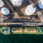 Китай рекордно наростив реекспорт газу через низький попит