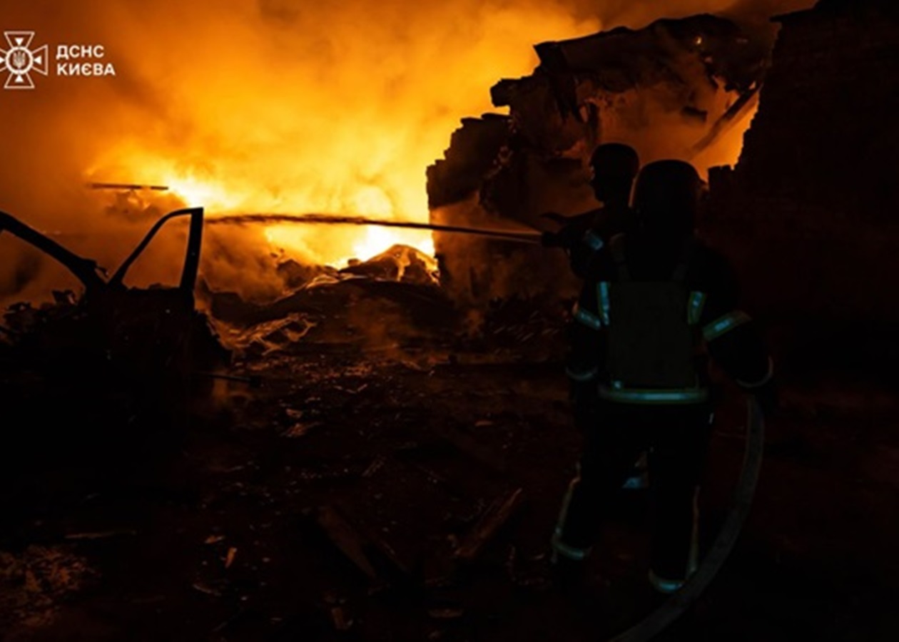 Стало відомо про наслідки нічної атаки дронів на Київ