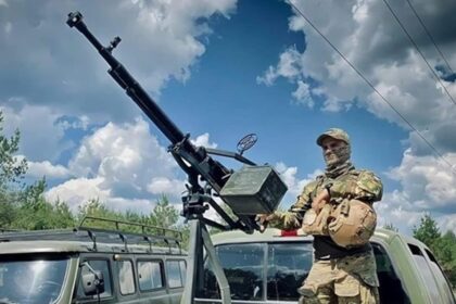 Росія запустила вночі по Україні 100 дронів