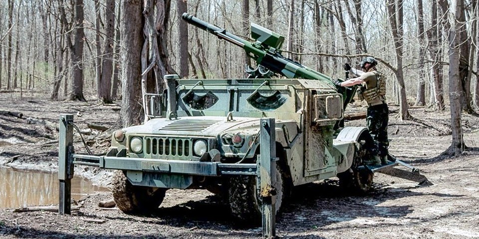 Фото американської легкої САУ 2-CT Hawkeye в Україні