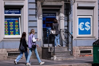 В РФ спрогнозували вплив мит США на російську економіку