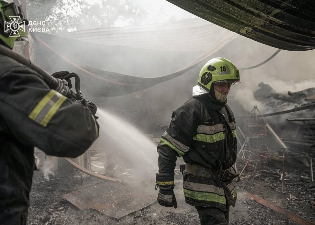 Рятувальники ліквідували пожежу у Гідропарку