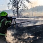 Лісова пожежа поблизу Ізюма поширюється