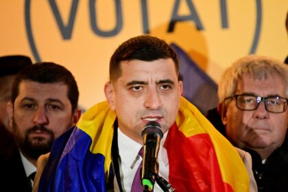 Лідер перегонів у Румунії обіцяє проросійському Джорджеску посаду прем'єра
