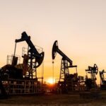 Ціна на Brent впала нижче $60 за барель
