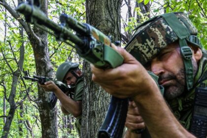 Все продали Києву: ЗМІ дізнались про критичну нестачу снарядів у Пакистану