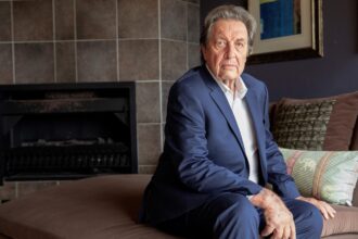 Батько Маска розповів, чому Ілон перейшов на бік республіканців