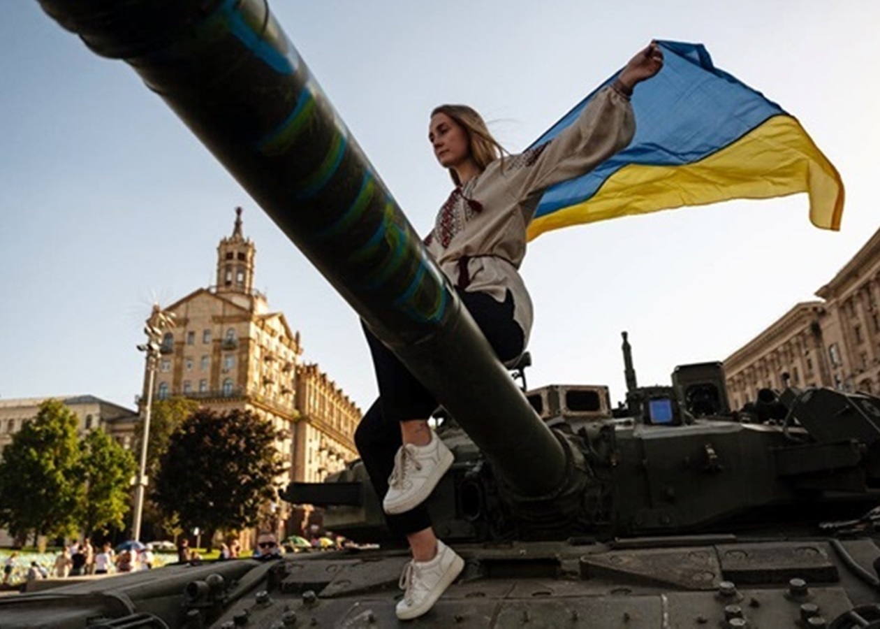Українці відповіли, чи вірять у перемогу над Росією