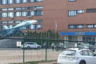 Партизани розвідали завод у Петербурзі, де виробляють дрони та РЛС