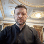 Перемовини мають бути з Путіним - Зеленський