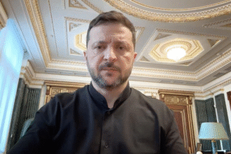 Перемовини мають бути з Путіним - Зеленський