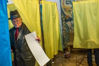 Стало відомо, як ставляться українці до виборів під час перемир'я