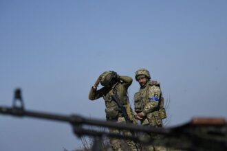 ЗСУ покращили положення на трьох напрямках - Наєв