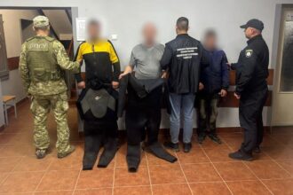 Прикордонники затримали двох "водолазів" на Закарпатті