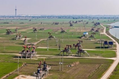 Ціни на нафту знижуються на новинах зі США і Китаю