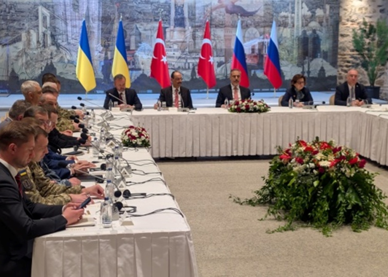 РФ поширює фейк про перекладача української делегації у Стамбулі - ЗМІ