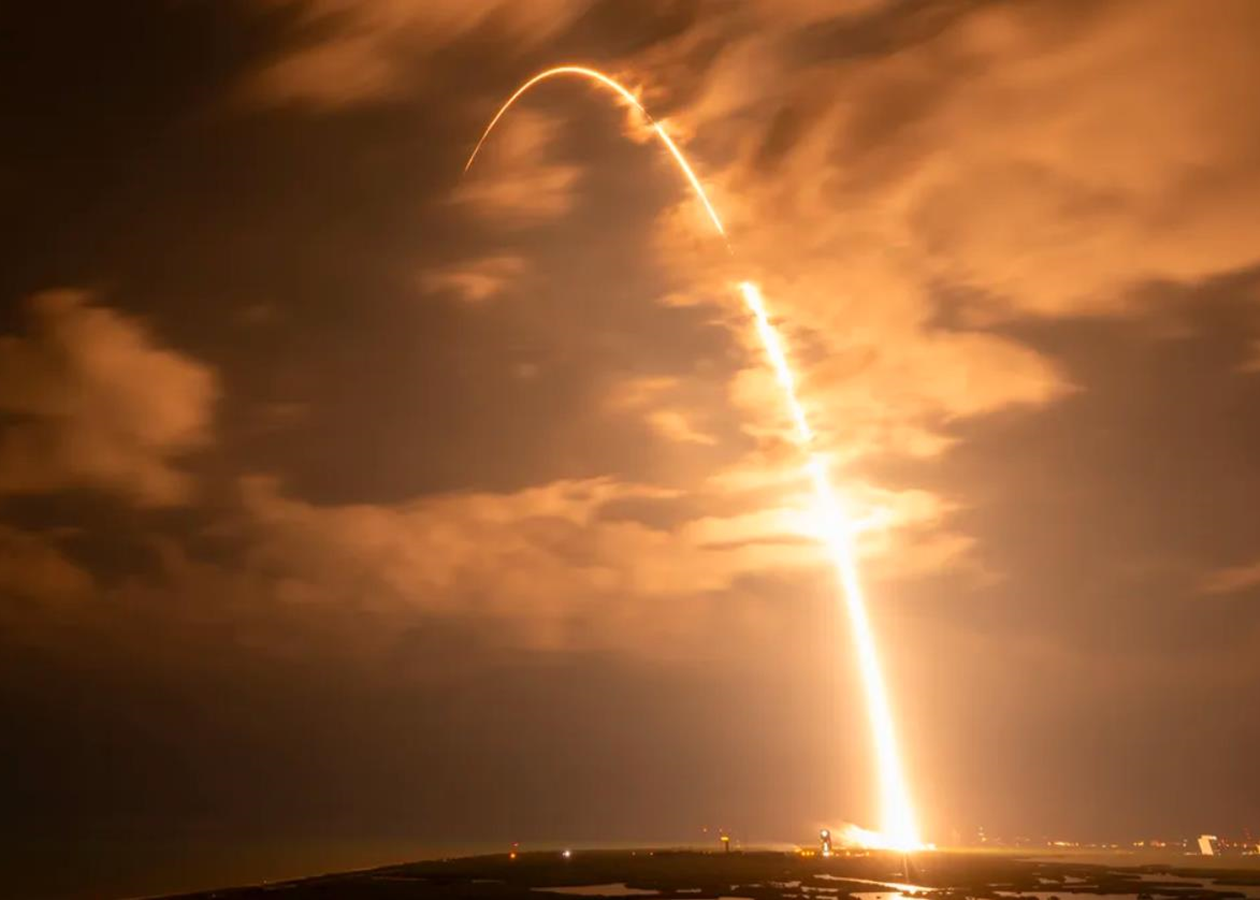 SpaceX запустила 23 супутники Starlink новою ракетою Falcon 9