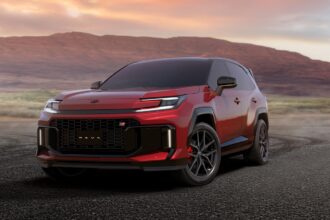 Дебютувало шосте покоління Toyota RAV4