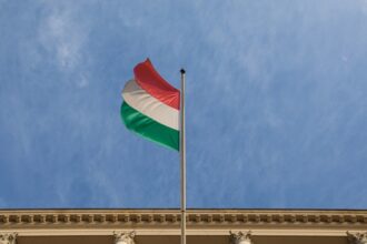 Євродепутати закликають ЄС заморозити усе фінансування Угорщини