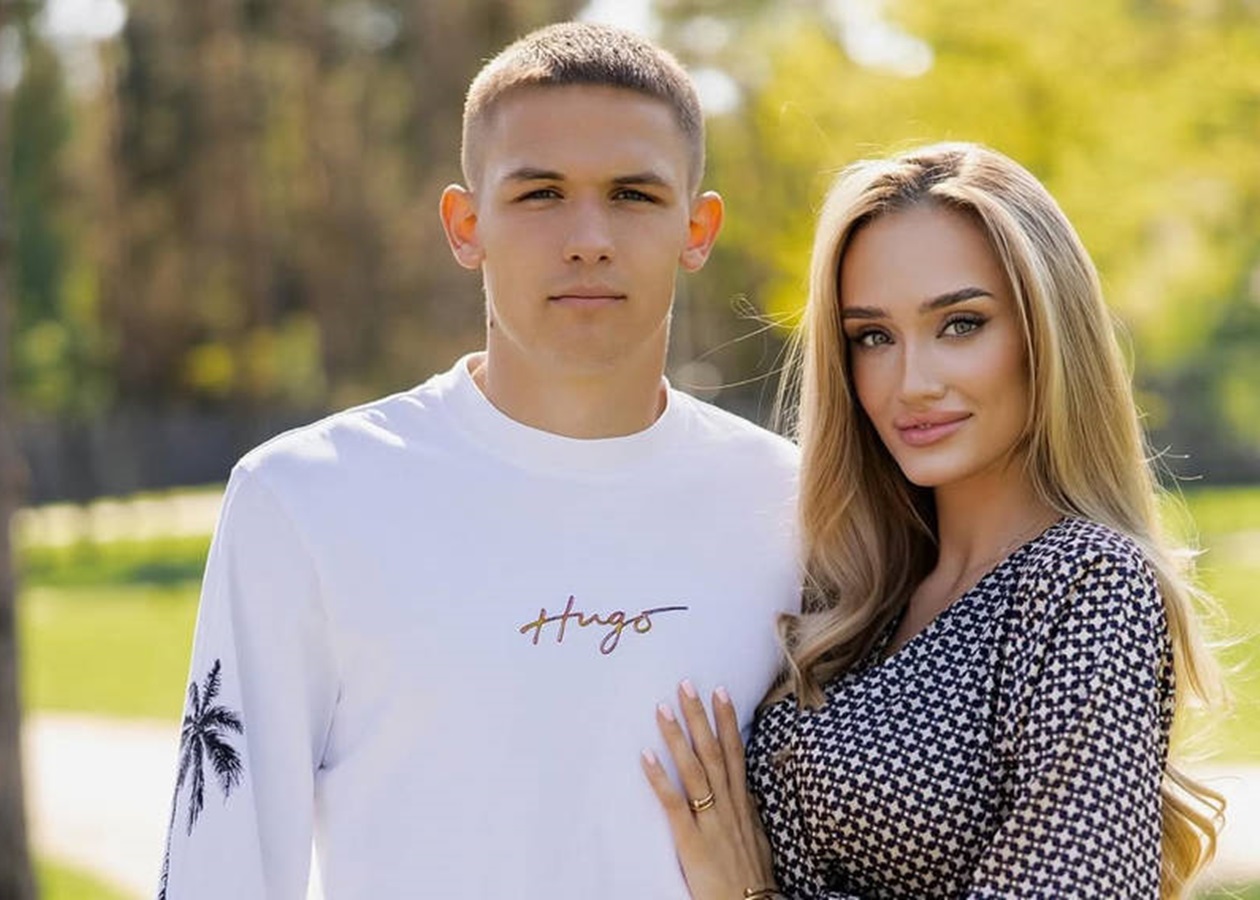 Сікан вперше став татом, про що повідомила його кохана, виклавши фото