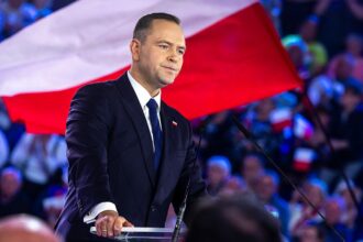Кандидат у президенти Польщі втрапив у скандал через жест на дебатах