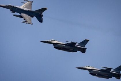 Польща підняла винищувачі через атаку по Україні