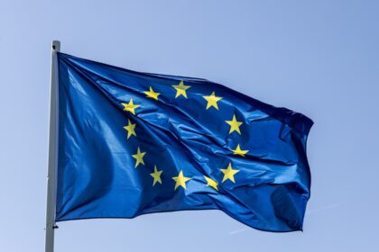 ЄС готується до поетапного згортання захисту біженців з України - ЗМІ