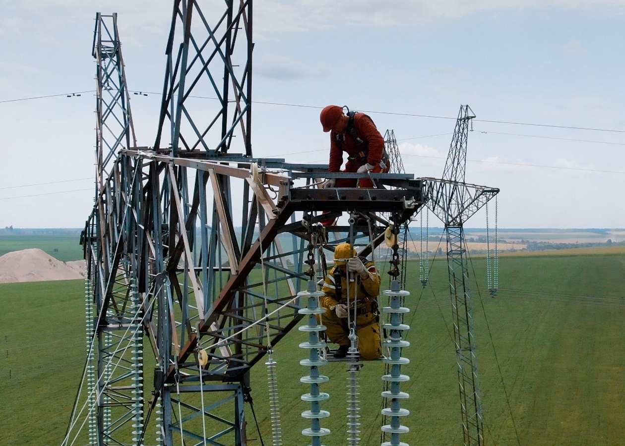 В Україні знеструмлено десятки населених пунктів