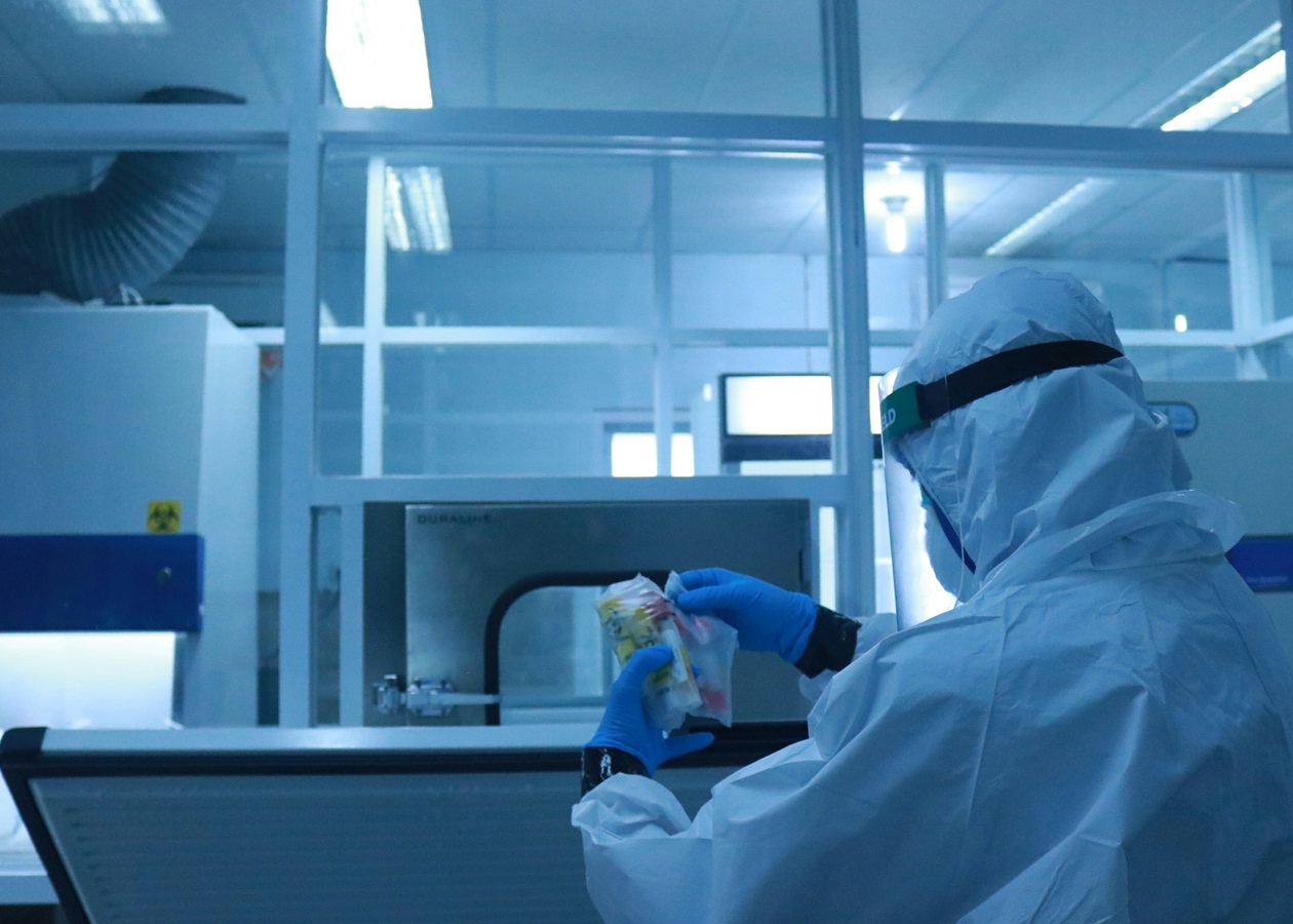 У світі швидко поширюється новий високозаразний варіант COVID-19