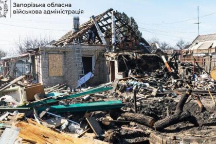 РФ скинула п’ять авіабомб на село на Запоріжжі: під завалами люди