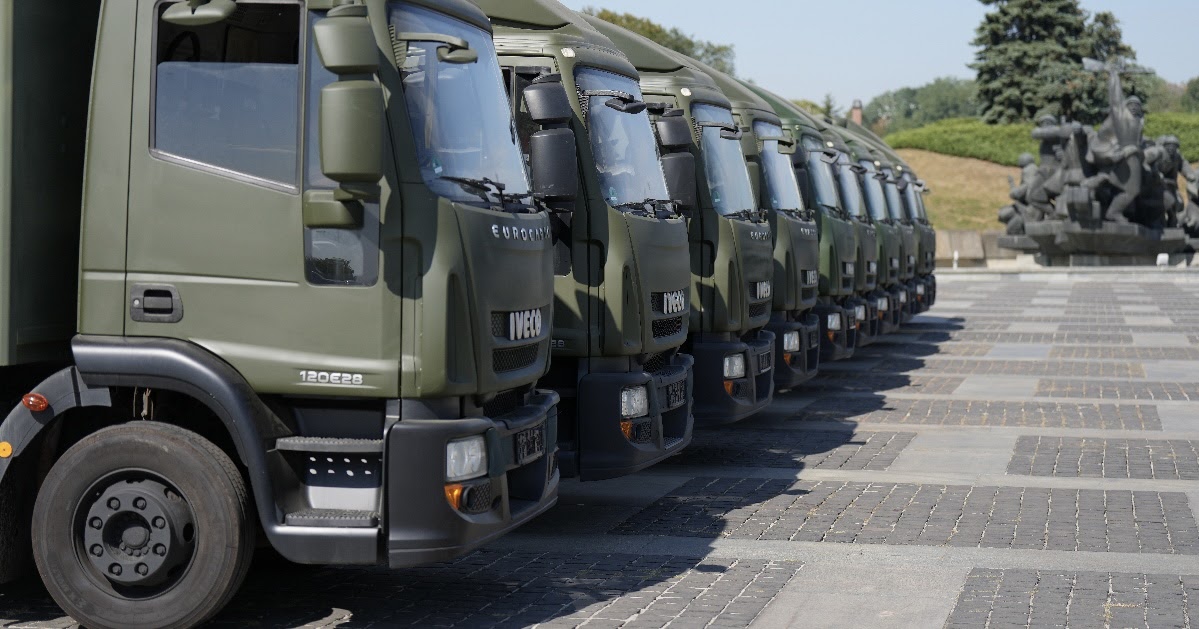 Держприкордонслужба отримала 42 вантажівки Iveco EuroCargo