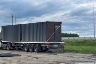 Під Іркутськом кілометрові черги з фур через атаку дронів