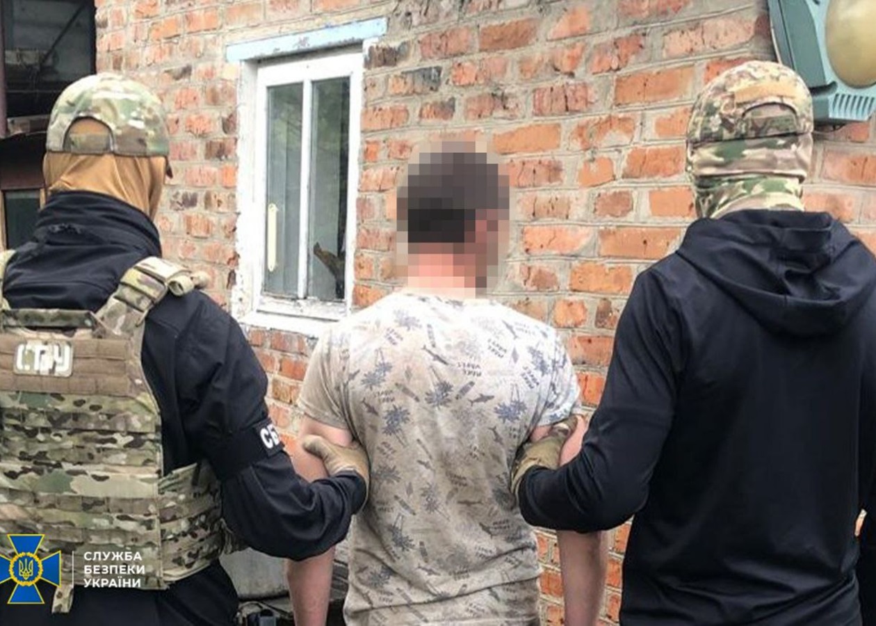Затримано агента ФСБ, який шпигував за авіацією ЗСУ на Хмельниччині