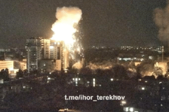 Моменти влучань у Харкові показали на відео