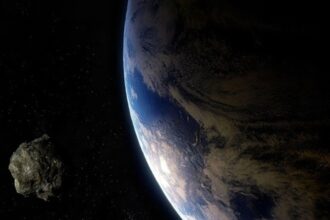 Астероїд завбільшки з авіаносець пролетить повз Землю