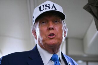 Україна "дала привід" Путіну розбомбити її - Трамп