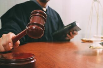 На Волині засудили жінку, яка підробила документи для 142 ухилянтів